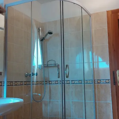 U Milana בית הארחה 3*