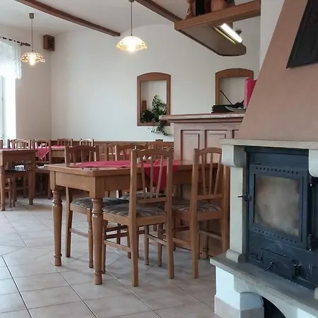 U Milana 3* Dvůr Králové nad Labem