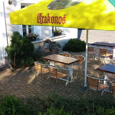 U Milana בית הארחה Dvůr Králové nad Labem