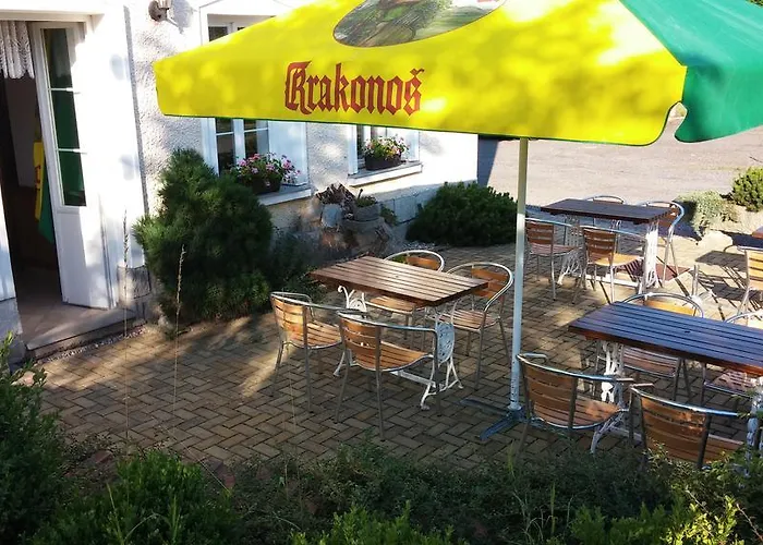 U Milana בית הארחה Dvůr Králové nad Labem